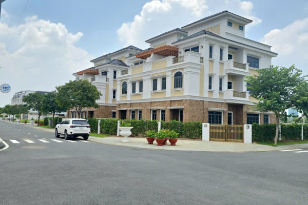 THI CÔNG NHÀ BIỆT THỰ TẠI PHƯỜNG DĨ AN, TP. HỒ CHÍ MINH